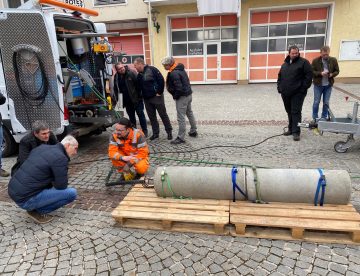 Der neue Spachtel- und Verpressroboter kam bei der Kanalnachbarschaftstagung in Grünburg zum Einsatz